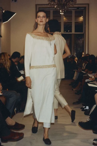 Look 24